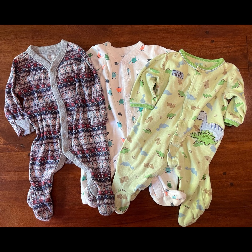 Three snap sleeper suits, size 0-3 months